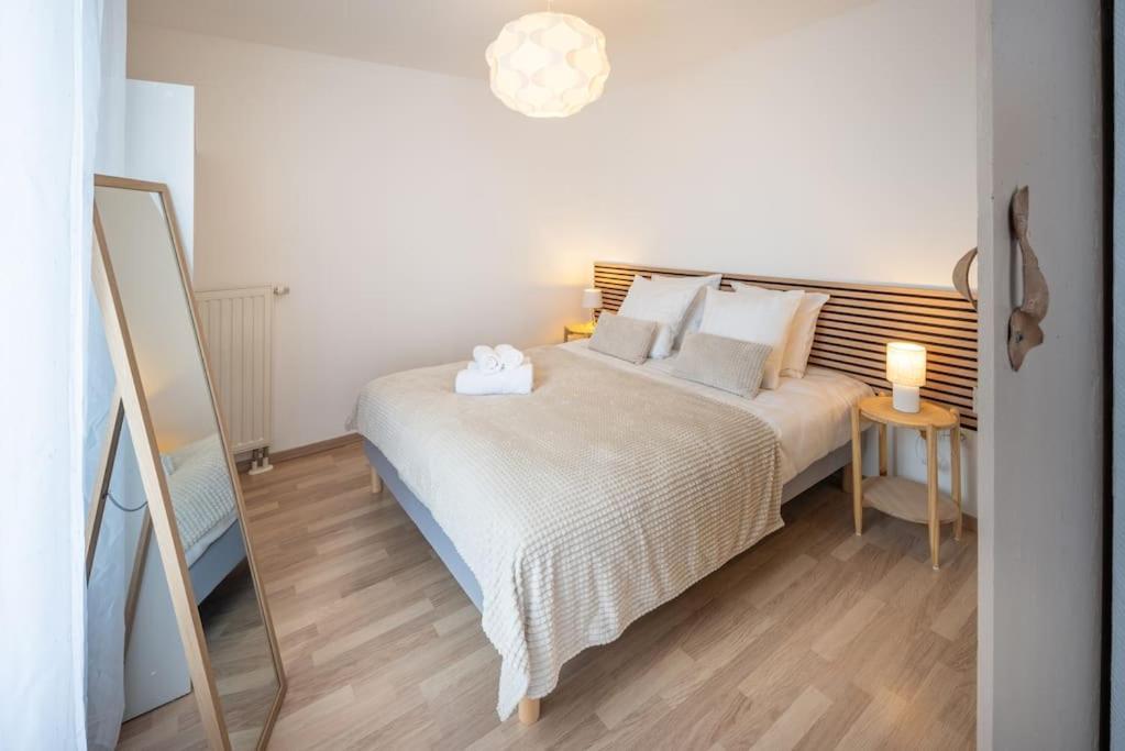 Ferienwohnung L'Excellence-8Min Aeroport-Terrasse-Parking Prive Lingolsheim Exterior foto